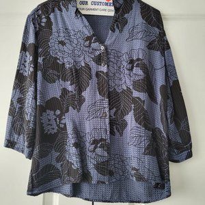 Women's blouse